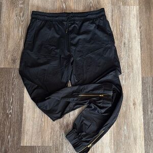 Zyia Women’s Black Jogger Pants